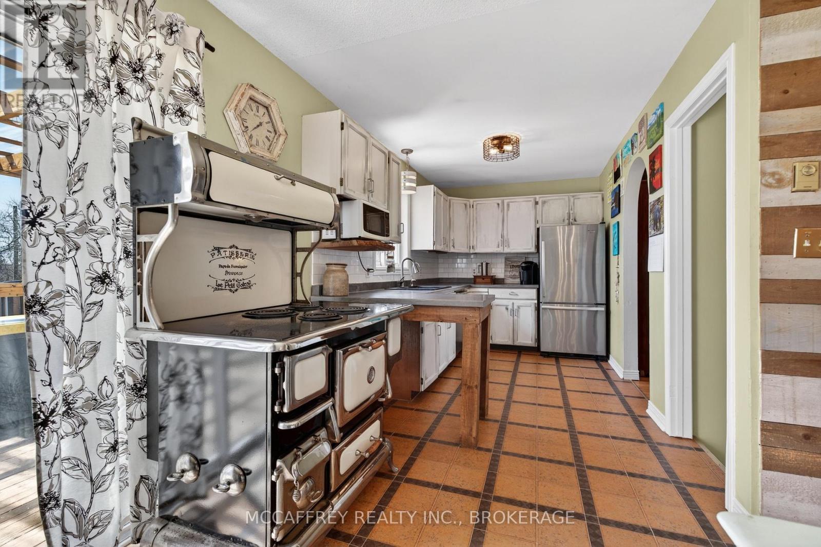 26 Dollar Crescent, Greater Napanee, Ontario  K7R 3K7 - Photo 10 - X13020416