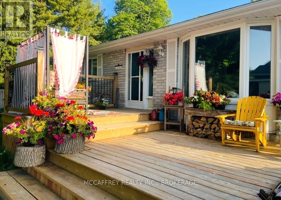 26 Dollar Crescent, Greater Napanee, Ontario  K7R 3K7 - Photo 2 - X13020416