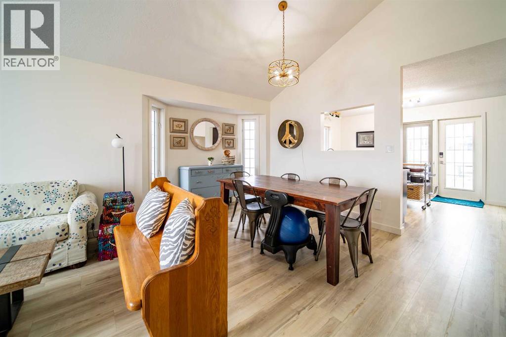 1021 20 Streetcrescent, Wainwright, Alberta  T9W 1N5 - Photo 4 - A2295732