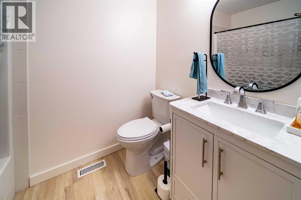 1021 20 Streetcrescent, Wainwright, Alberta  T9W 1N5 - Photo 20 - A2295732