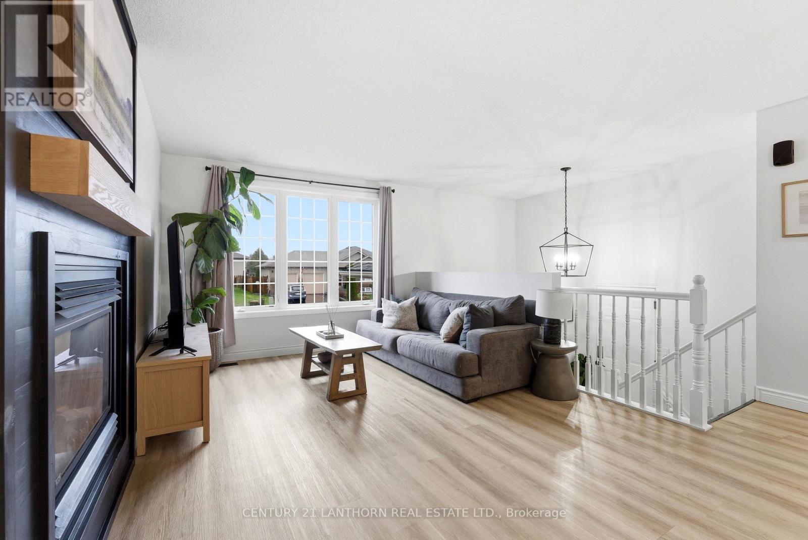 75 Gearin Street, Quinte West, Ontario  K8V 6W1 - Photo 5 - X13020276