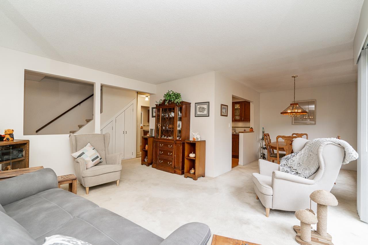 49 9378 122 Street, Surrey, British Columbia  V3V 4L6 - Photo 6 - R3113208