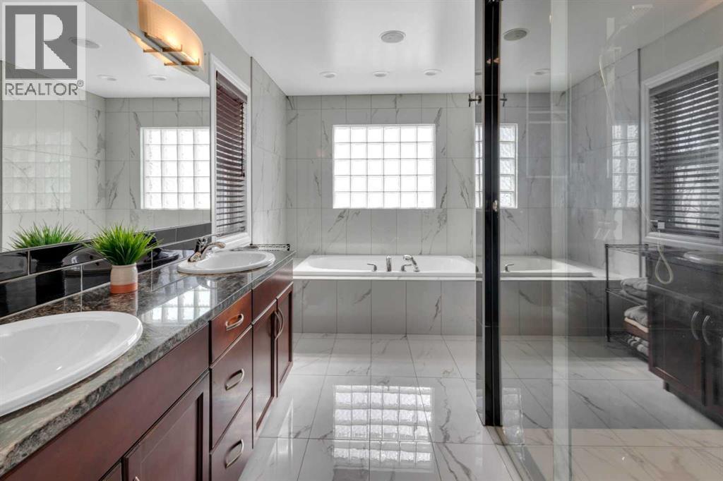 180 Kincora Drive Nw, Calgary, Alberta  T3R 1L5 - Photo 21 - A2298046