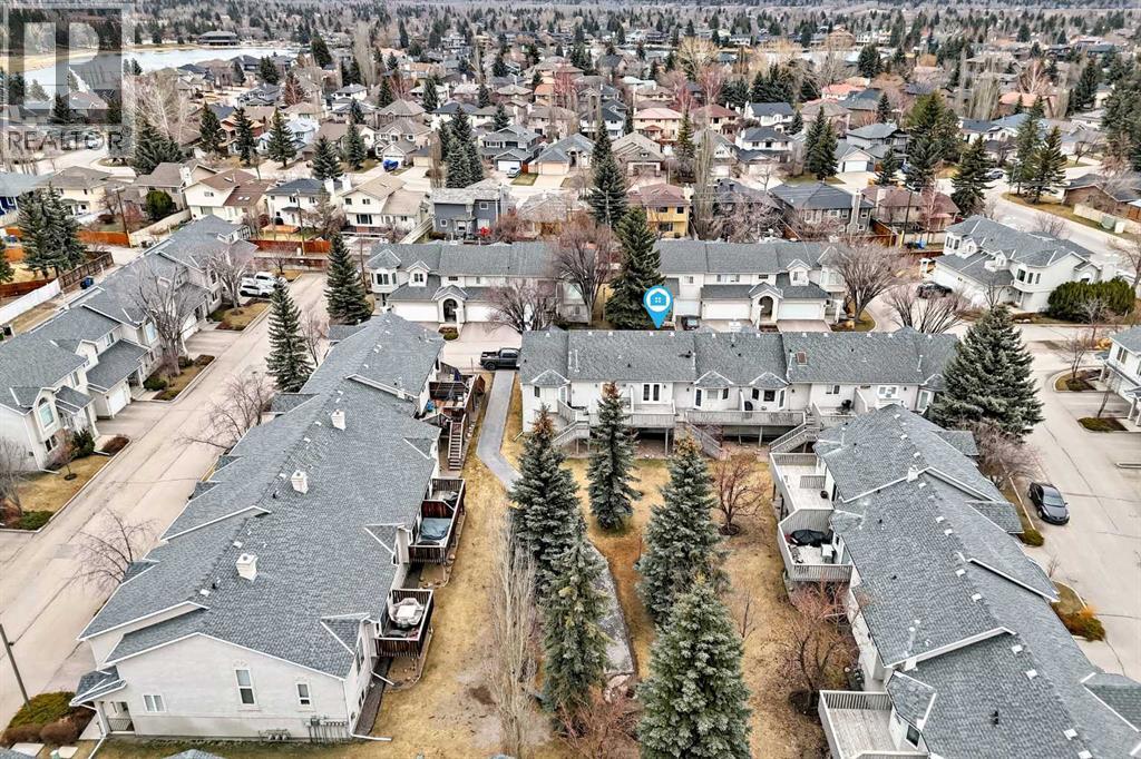 19 Sunlake Gardens Se, Calgary, Alberta  T2X 3G4 - Photo 3 - A2300691