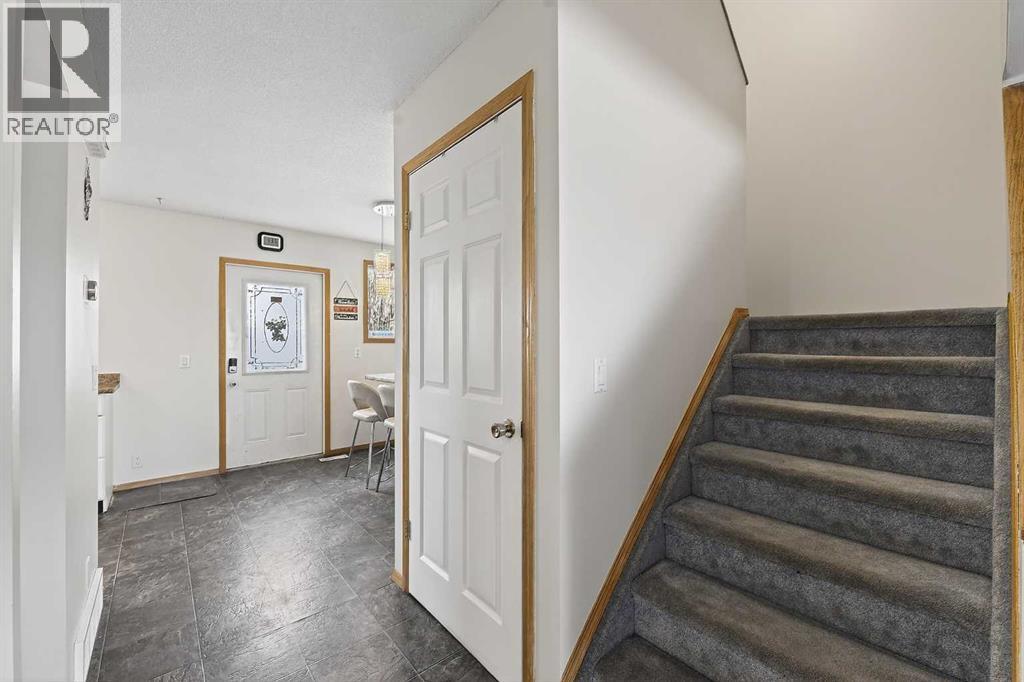 533 Summerwood Place SE, Airdrie, Alberta  T4B 1W9 - Photo 17 - A2301866