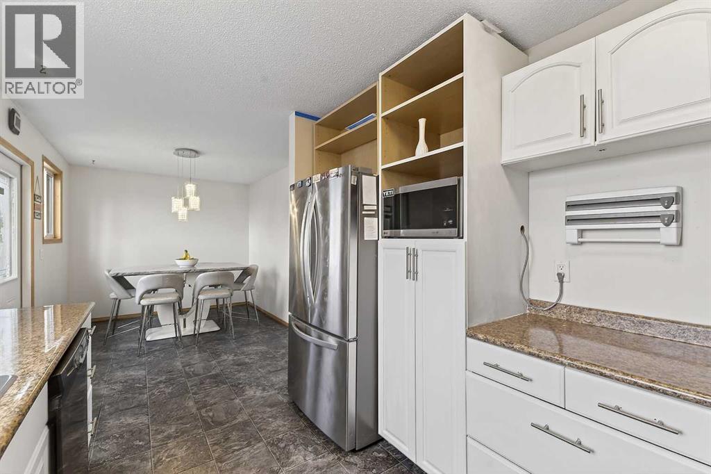 533 Summerwood Place SE, Airdrie, Alberta  T4B 1W9 - Photo 15 - A2301866