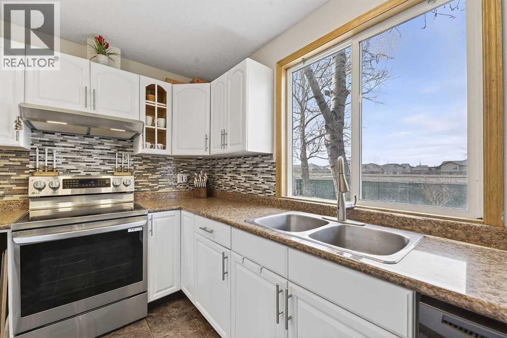 533 Summerwood Place SE, Airdrie, Alberta  T4B 1W9 - Photo 12 - A2301866