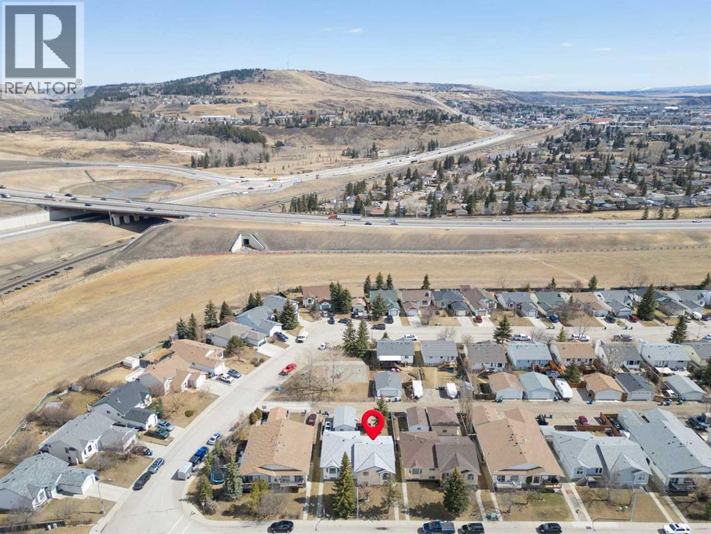 8 West Aarsby Road, Cochrane, Alberta  T4C 1M4 - Photo 35 - A2301923