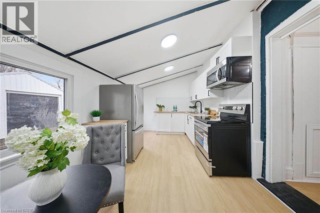 232 Grey Street, Brantford, Ontario  N3S 4W7 - Photo 8 - 40822324