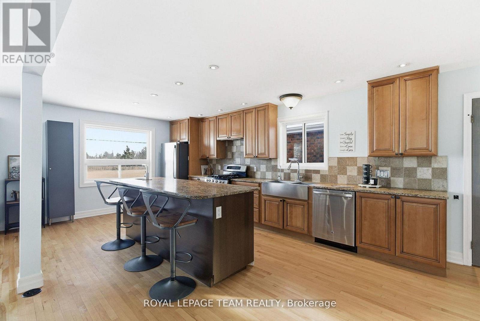 3246 Elizabeth Street, Ottawa, Ontario  K0A 2W0 - Photo 9 - X13020220