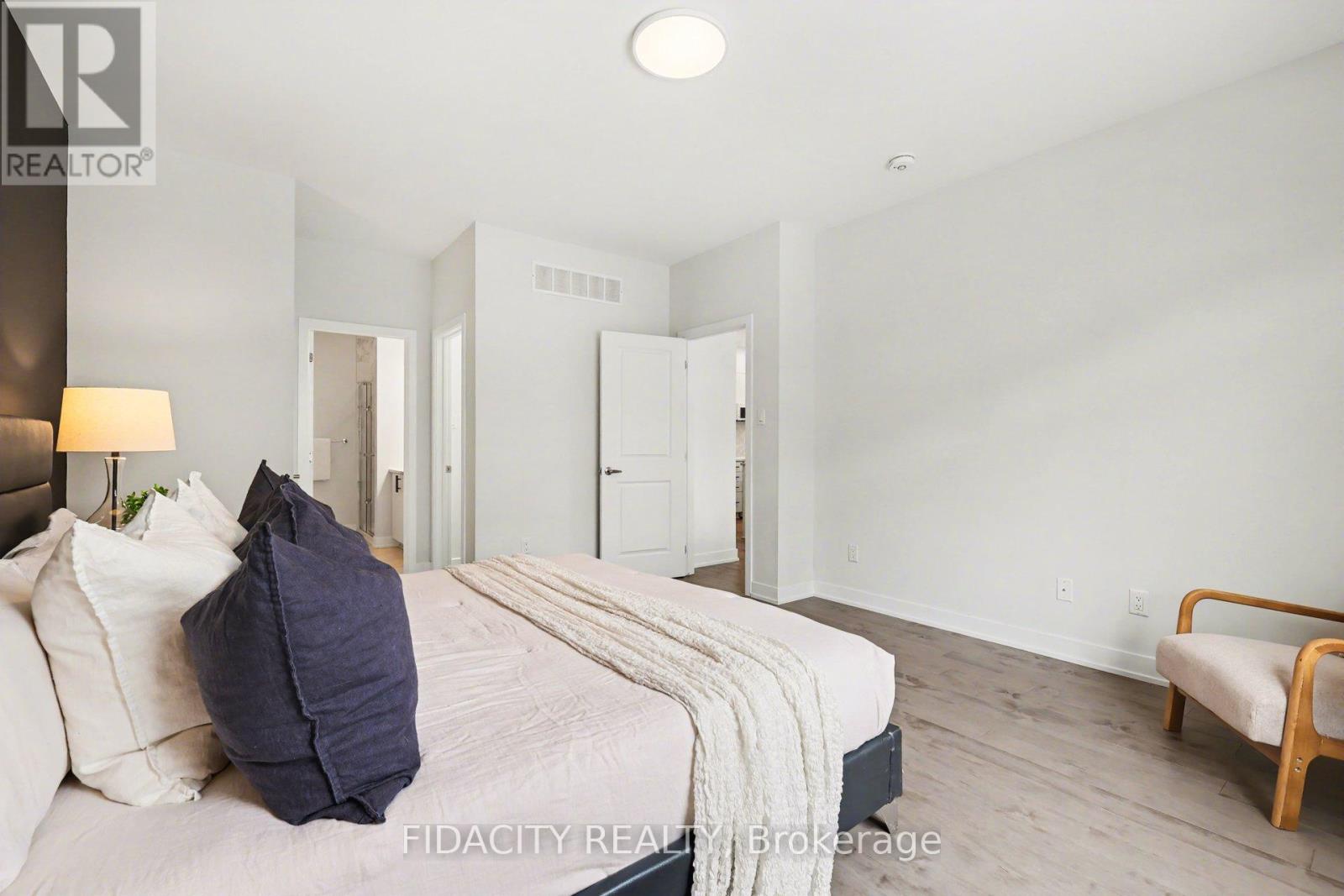 565 Bobolink Ridge, Ottawa, Ontario  K2S 2P4 - Photo 18 - X13020348