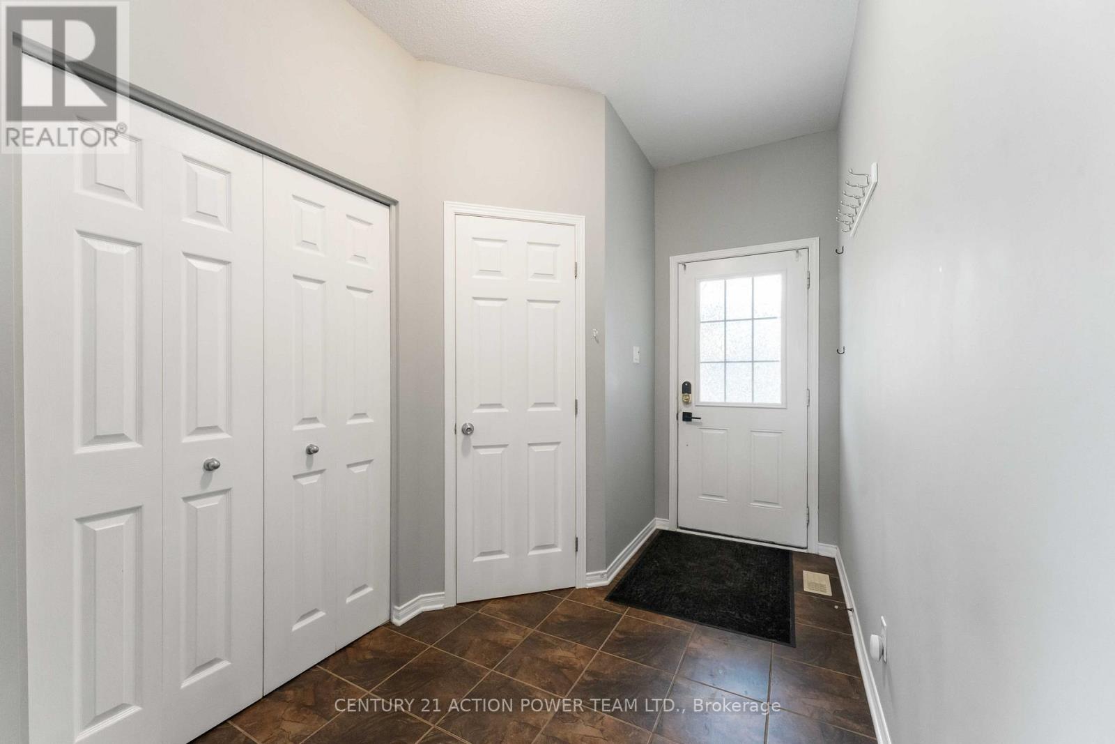 153 Lokoya Street, Ottawa, Ontario  K2S 0J5 - Photo 3 - X13020444