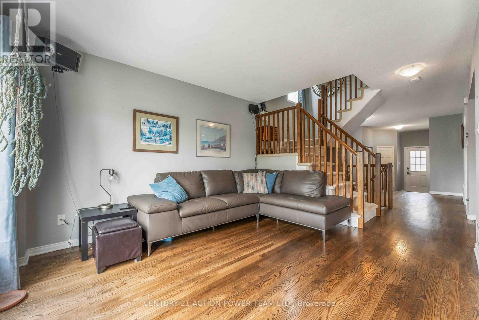 153 Lokoya Street, Ottawa, Ontario  K2S 0J5 - Photo 8 - X13020444