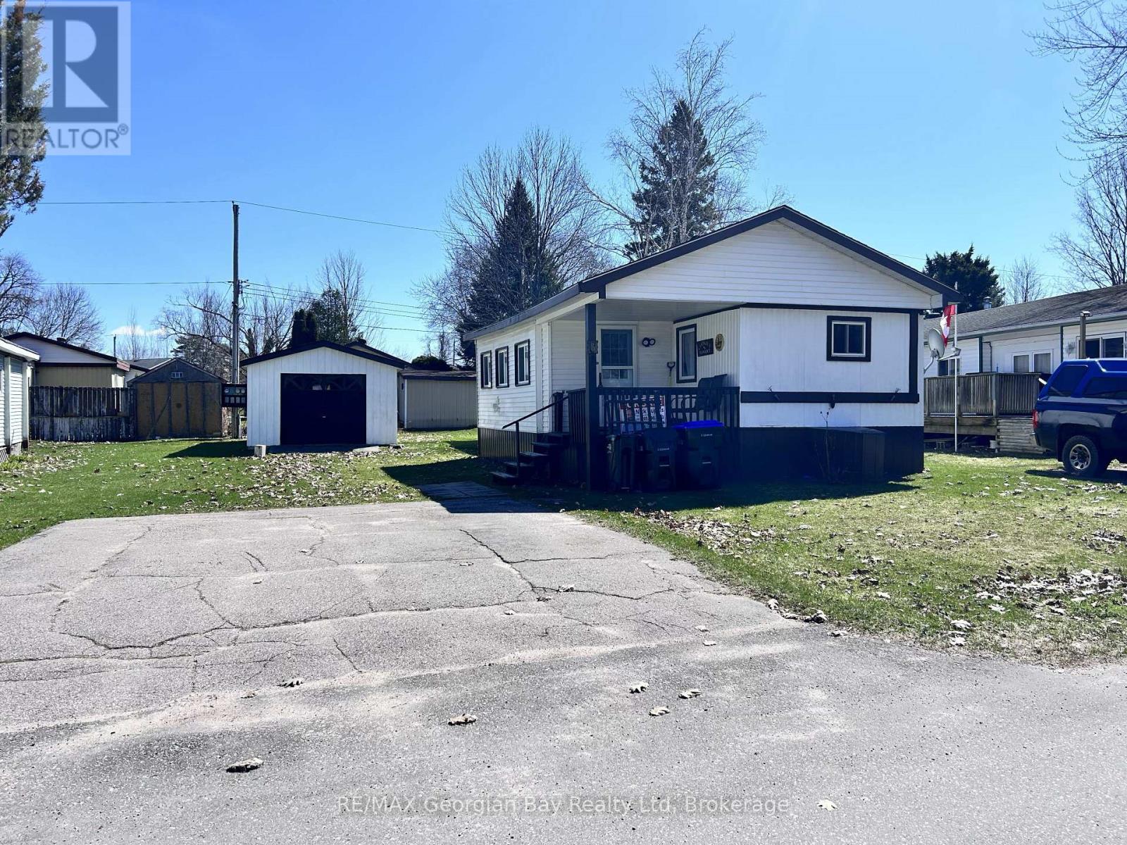 3 NORTHLAND ROAD, Midland, Ontario