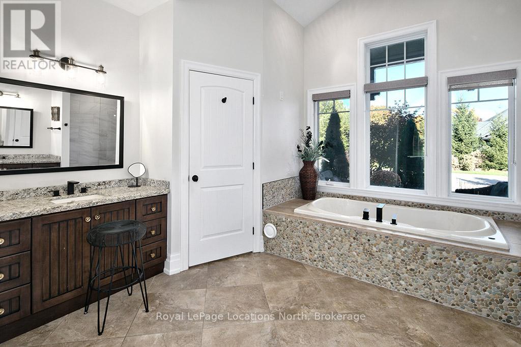 138 Rankin's Crescent, Blue Mountains, Ontario  N0H 2P0 - Photo 16 - X12931744