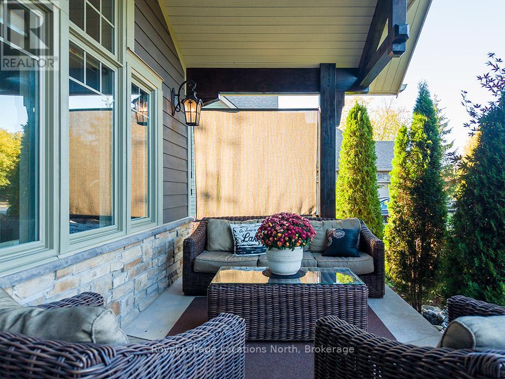 138 Rankin's Crescent, Blue Mountains, Ontario  N0H 2P0 - Photo 2 - X12931744