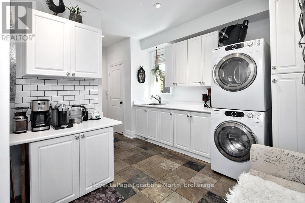 138 Rankin's Crescent, Blue Mountains, Ontario  N0H 2P0 - Photo 18 - X12931744