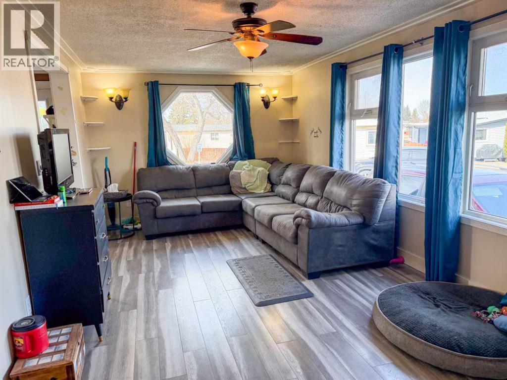 107, 6834 59 Avenue, Red Deer, Alberta  T4P 1C9 - Photo 12 - A2302995