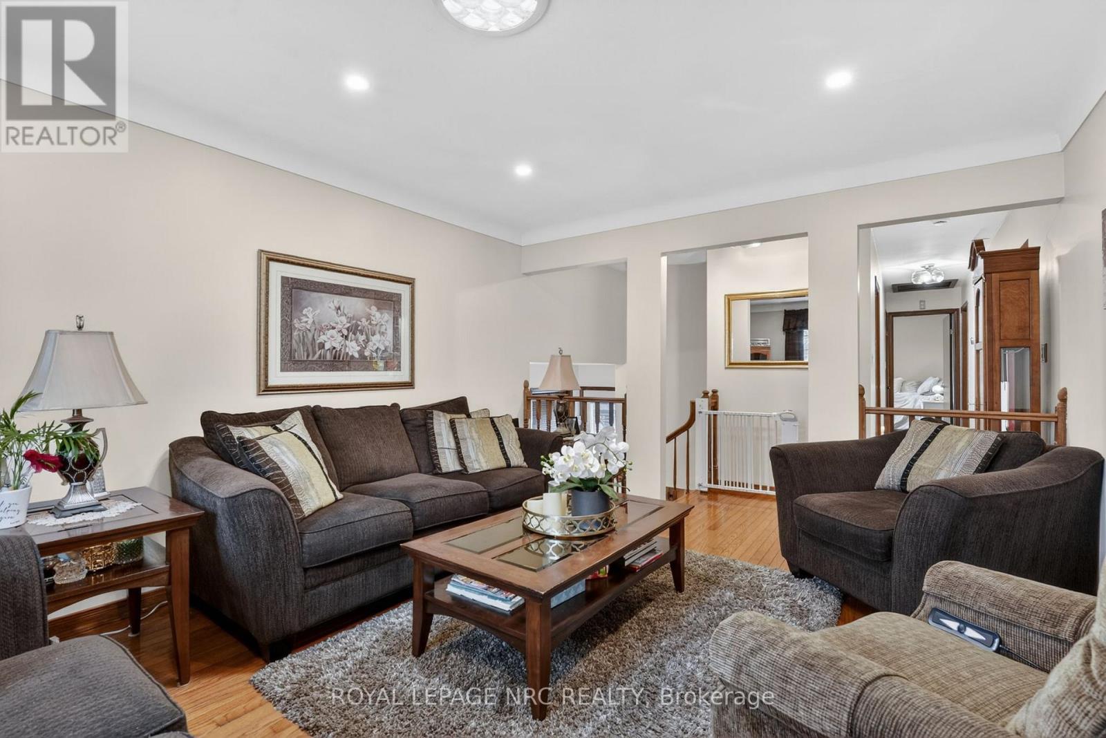 7438 Petrullo Court, Niagara Falls, Ontario  L2H 2K4 - Photo 12 - X13020370