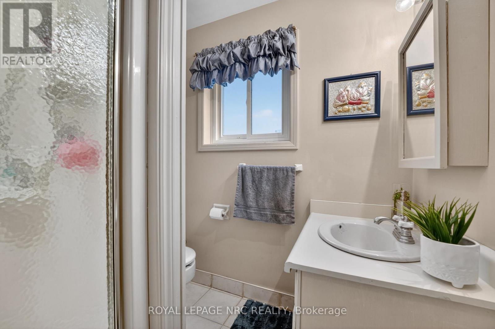 7438 Petrullo Court, Niagara Falls, Ontario  L2H 2K4 - Photo 36 - X13020370