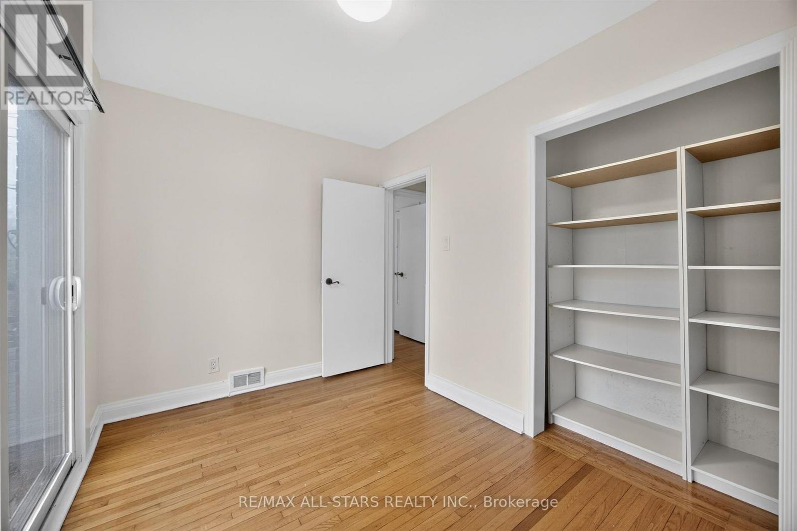 62 Larwood Boulevard, Toronto, Ontario  M1M 2M5 - Photo 14 - E13019308