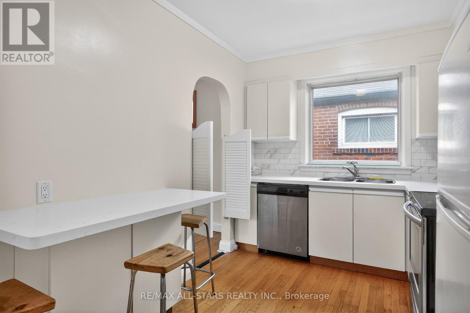 62 Larwood Boulevard, Toronto, Ontario  M1M 2M5 - Photo 9 - E13019308