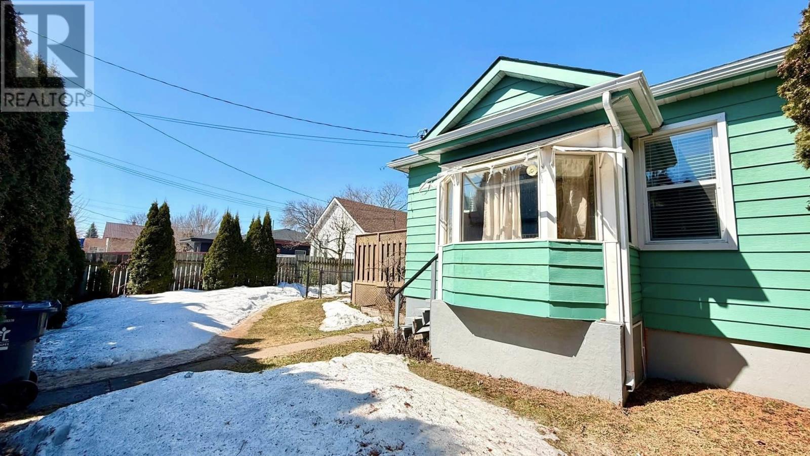 550 Cumberland St N, Thunder Bay, Ontario  P7A 4S3 - Photo 2 - TB2600746