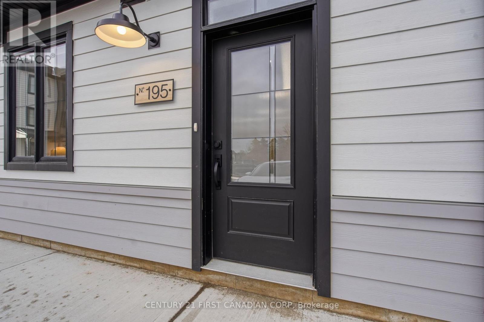 195 - 310 Callaway Road, London North, Ontario  N6G 0N8 - Photo 2 - X12472665