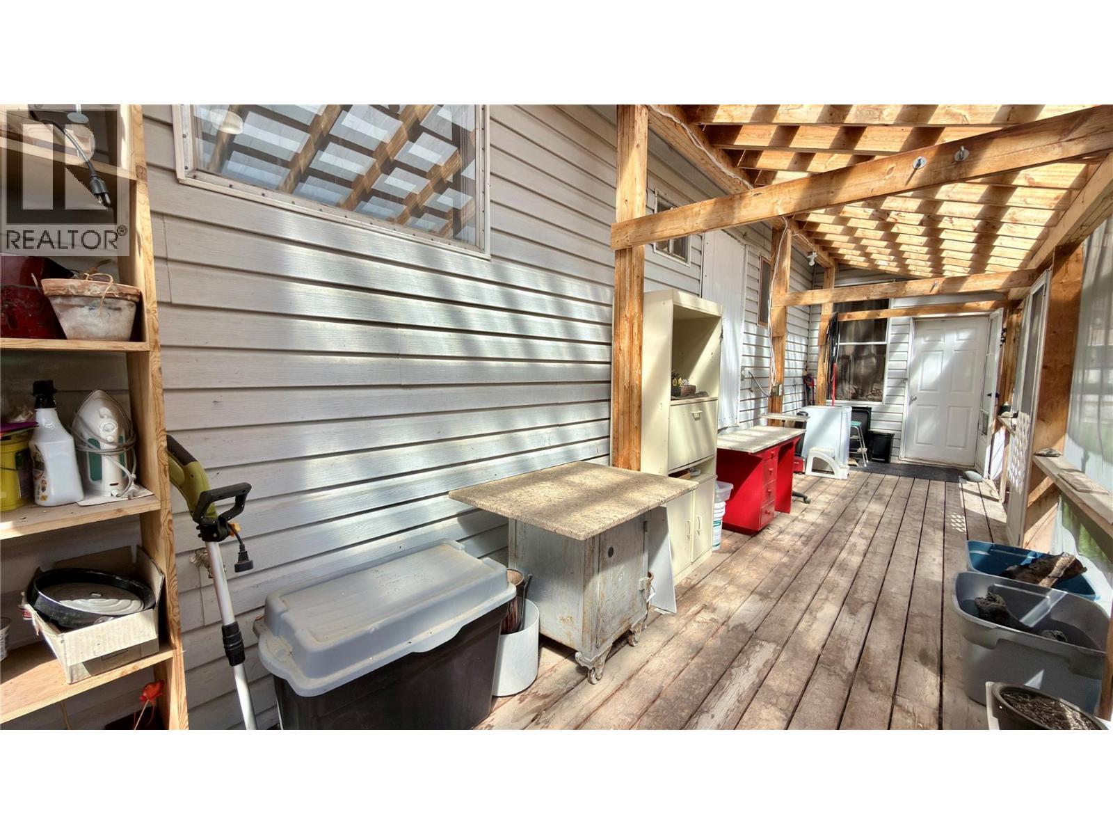 670 Central Avenue, Midway, British Columbia  V0H 1M0 - Photo 14 - 10384050