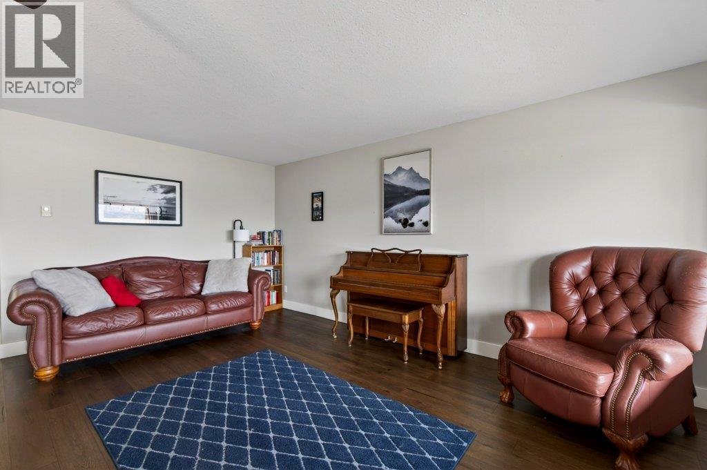 1261 Trans Canada Highway Unit# 3, Sorrento, British Columbia  V0E 2W0 - Photo 25 - 10383488