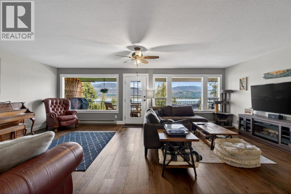 1261 Trans Canada Highway Unit# 3, Sorrento, British Columbia  V0E 2W0 - Photo 29 - 10383488