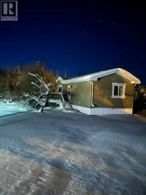 19 4 Street W, Faust, Alberta  T0G 0X0 - Photo 1 - A2275960