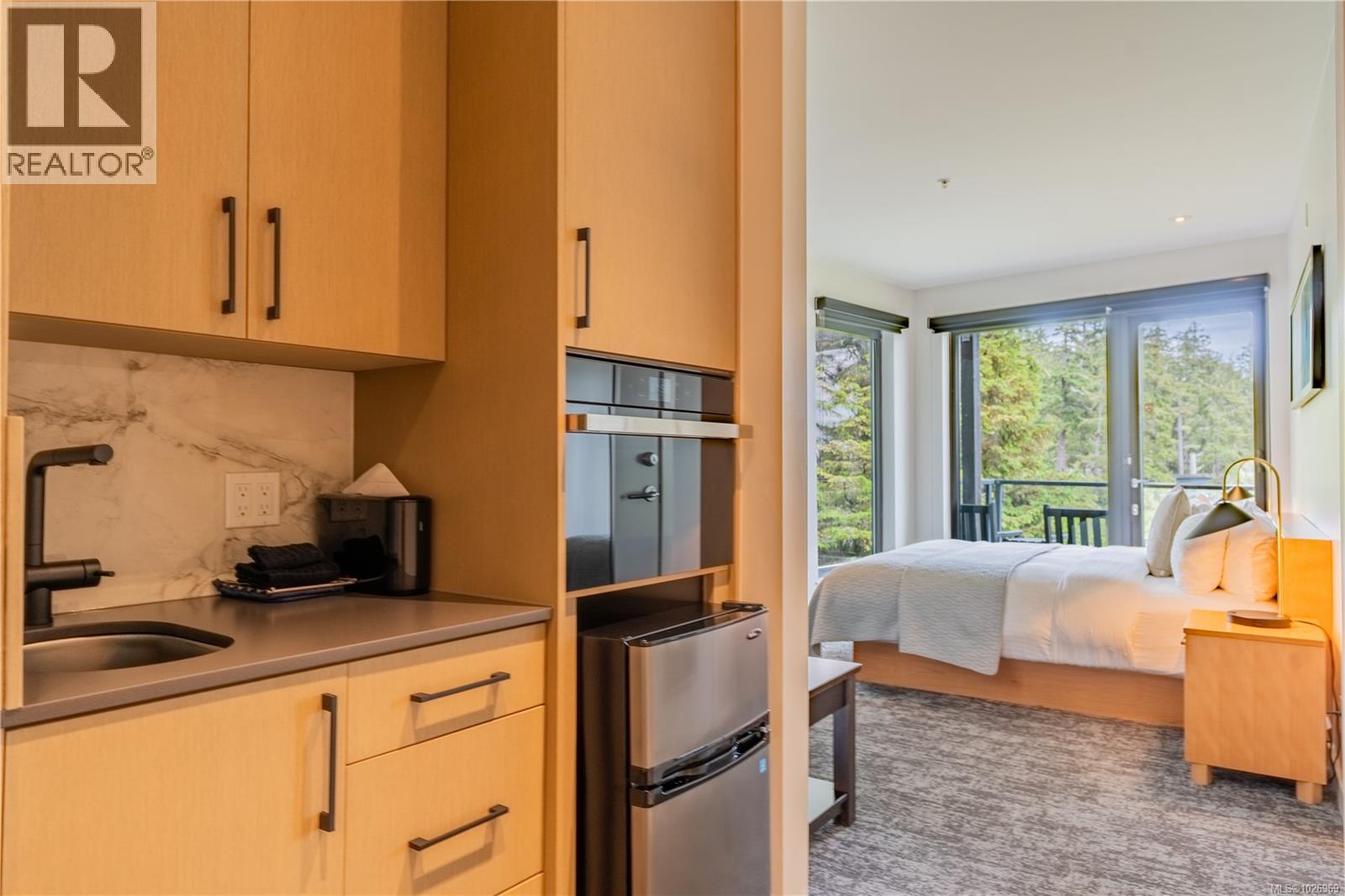 204 596 Marine Dr, Ucluelet, British Columbia  V0R 3A0 - Photo 9 - 1026969