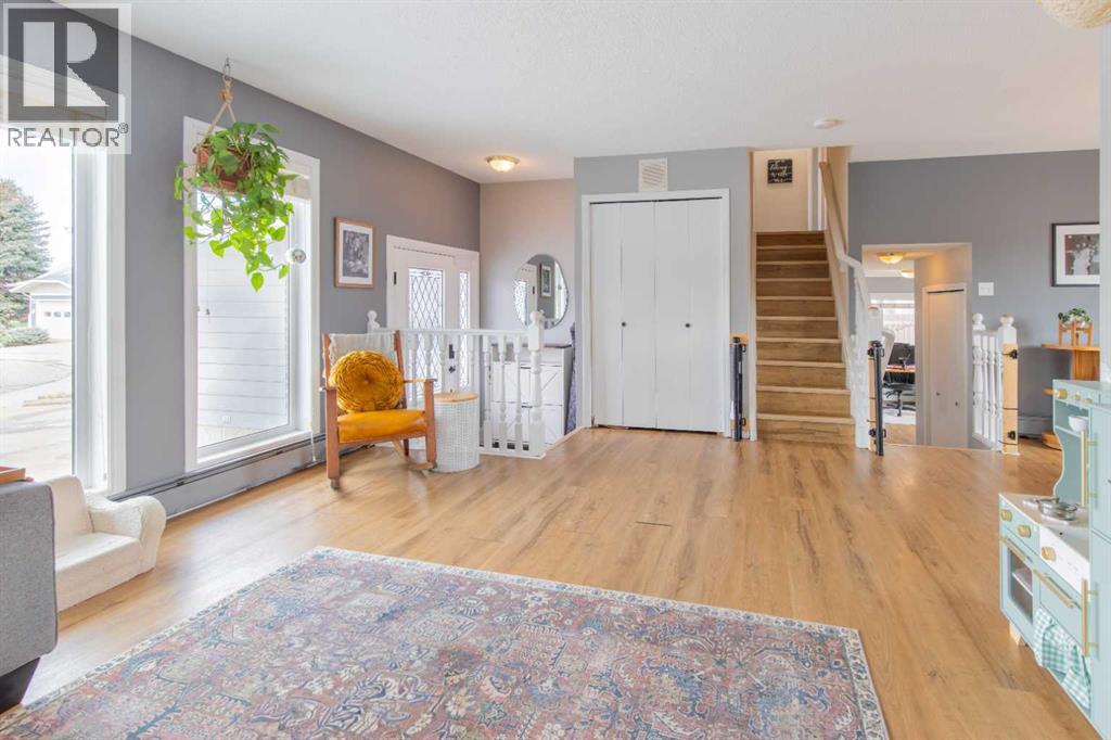 19 Beaverbrook Bay N, Lethbridge, Alberta  T1H 5Z6 - Photo 8 - A2303128