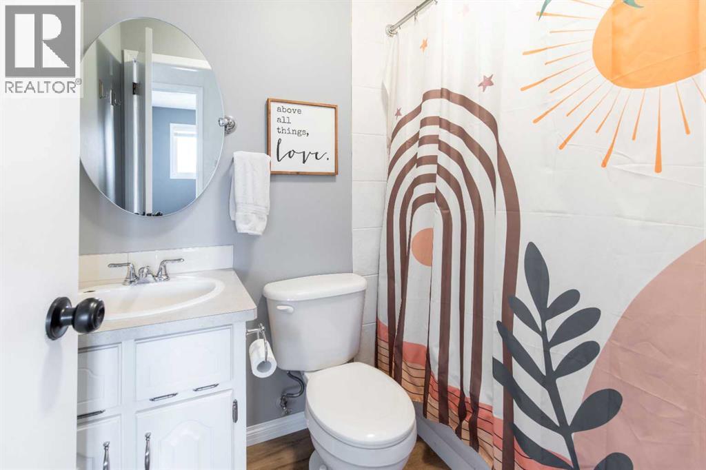 19 Beaverbrook Bay N, Lethbridge, Alberta  T1H 5Z6 - Photo 32 - A2303128