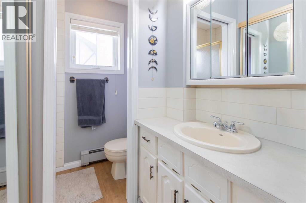 19 Beaverbrook Bay N, Lethbridge, Alberta  T1H 5Z6 - Photo 27 - A2303128