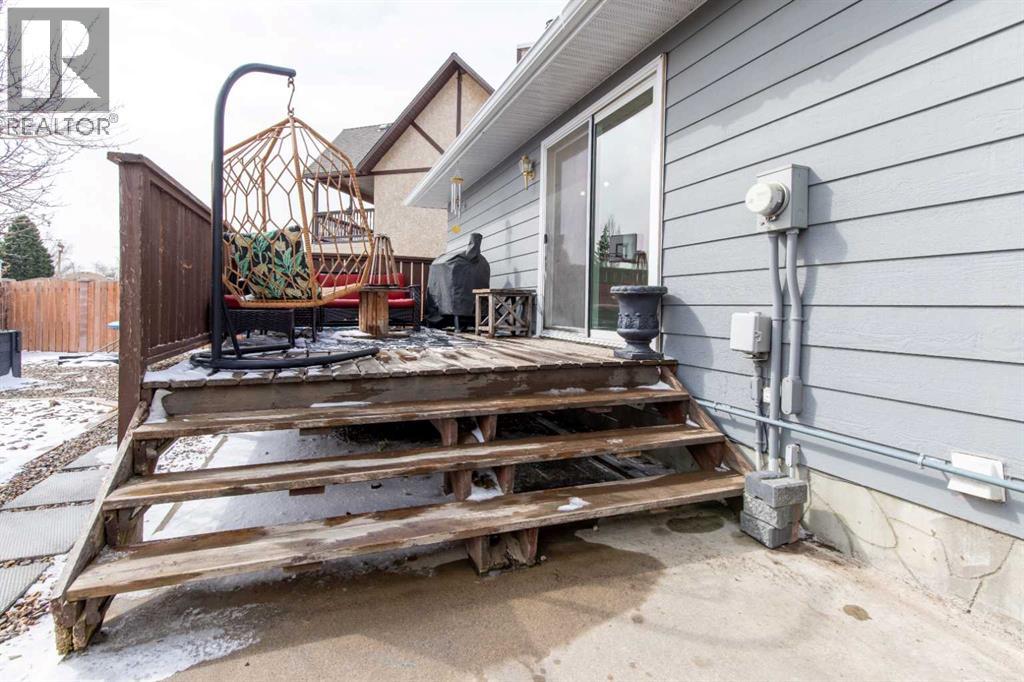 19 Beaverbrook Bay N, Lethbridge, Alberta  T1H 5Z6 - Photo 38 - A2303128