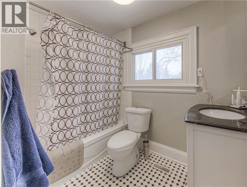 530 St David Street N, Fergus, Ontario  N1M 2K4 - Photo 10 - 40821402