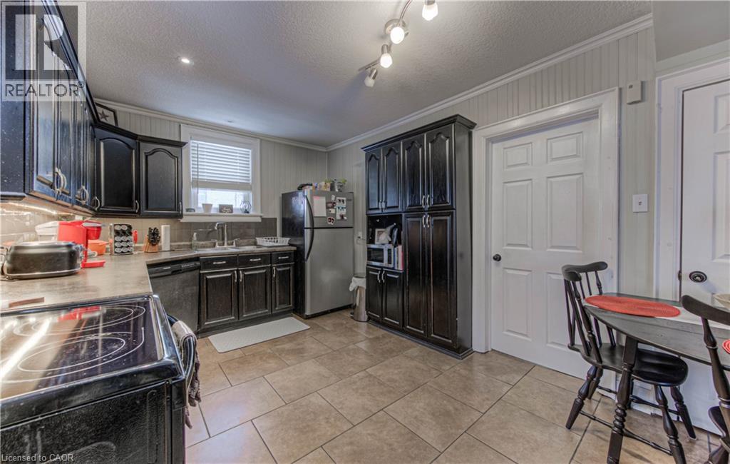 530 St David Street N, Fergus, Ontario  N1M 2K4 - Photo 13 - 40821402