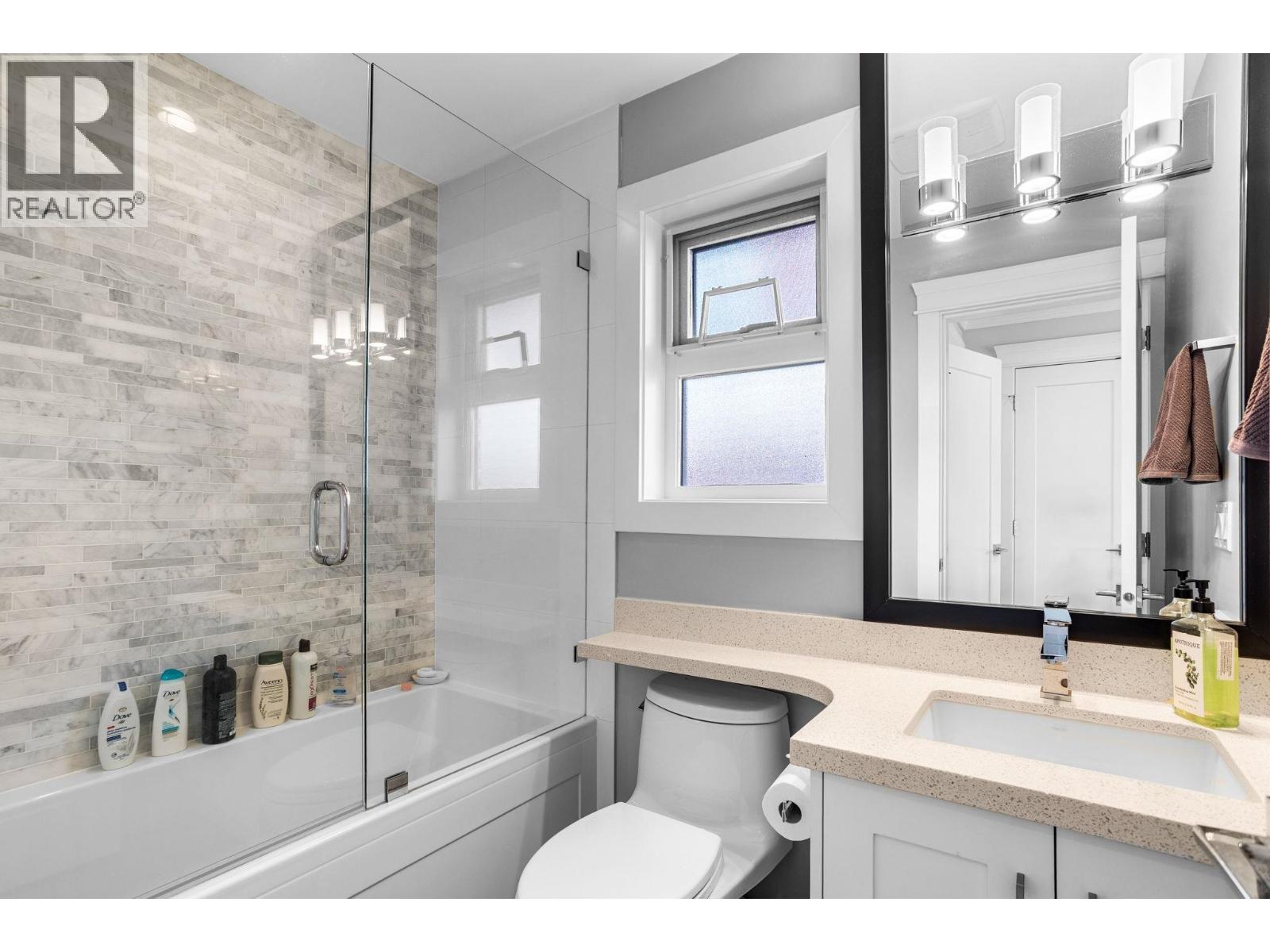 8656 Gilley Avenue, Burnaby, British Columbia  V5J 4Y5 - Photo 34 - R3106453