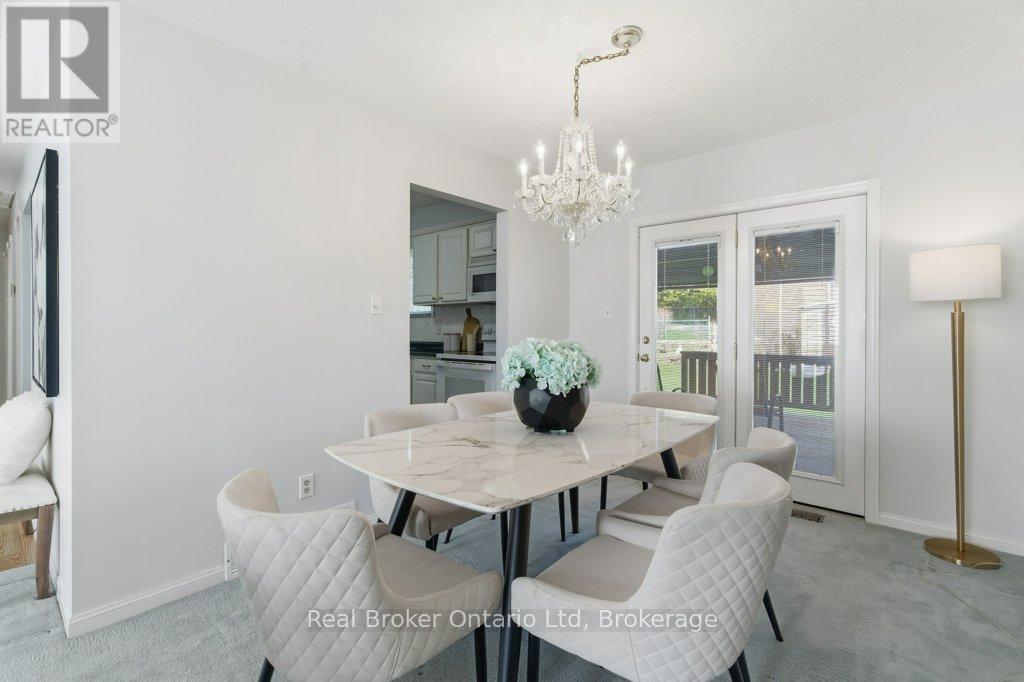 68 Settlers Drive, Kitchener, Ontario  N2E 2L8 - Photo 12 - X13020242