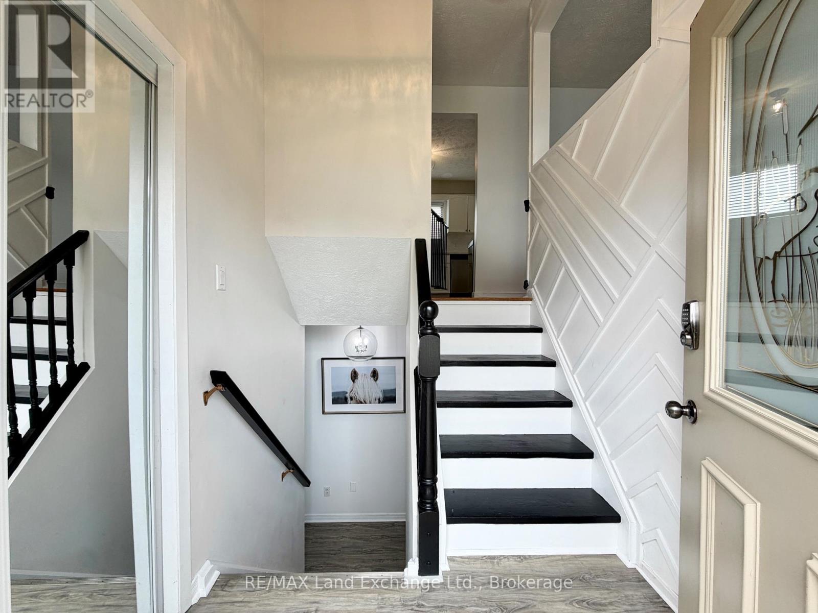 375 Lansdowne Street, Saugeen Shores, Ontario  N0H 2L0 - Photo 2 - X13020264