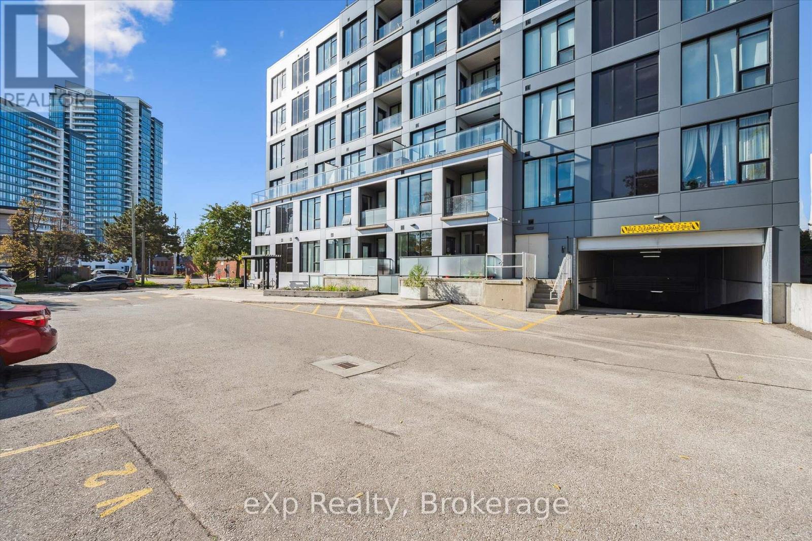202 - 690 King Street W, Waterloo, Ontario  N2H 5L8 - Photo 2 - X13020376