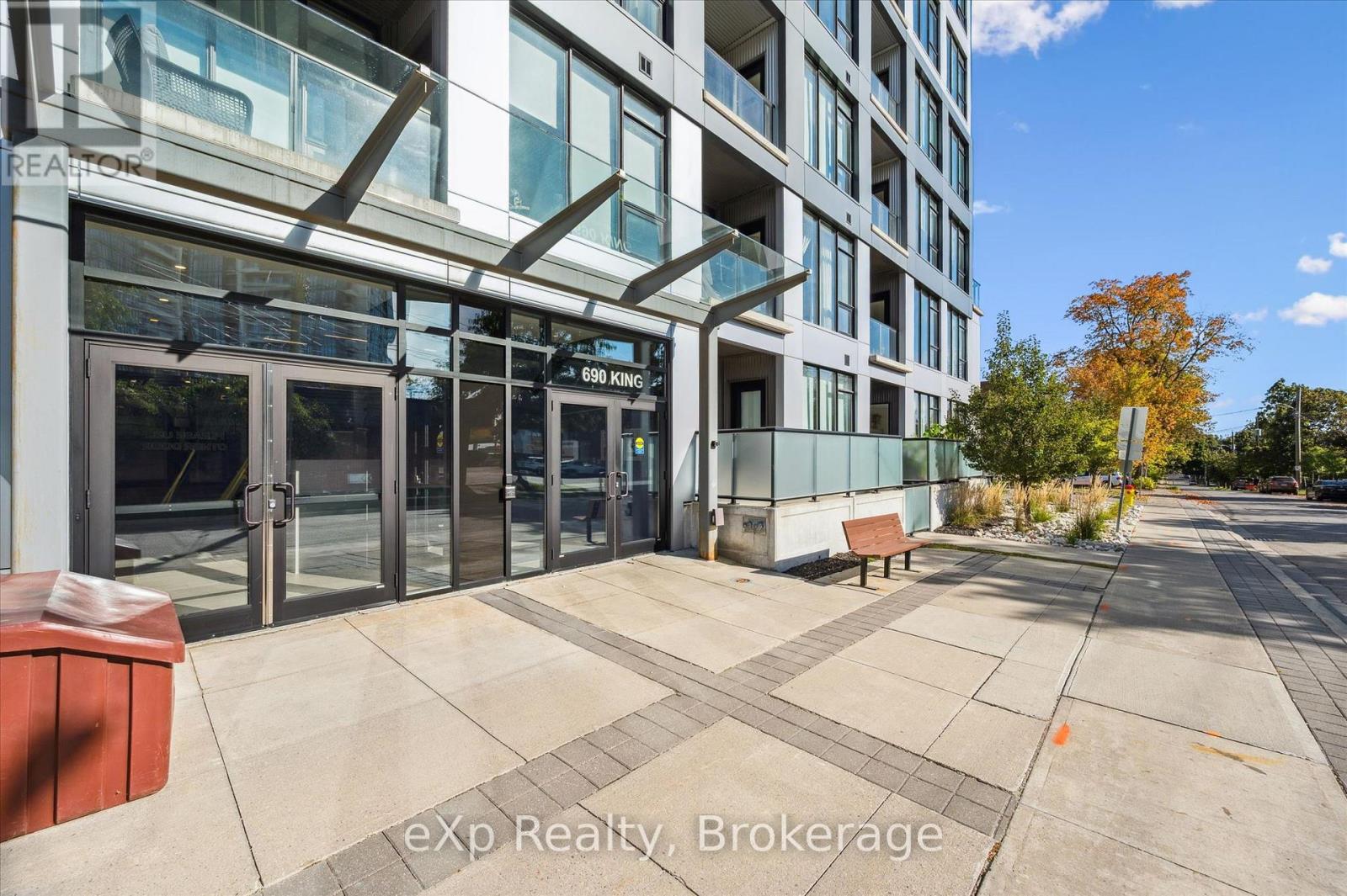 202 - 690 King Street W, Waterloo, Ontario  N2H 5L8 - Photo 3 - X13020376