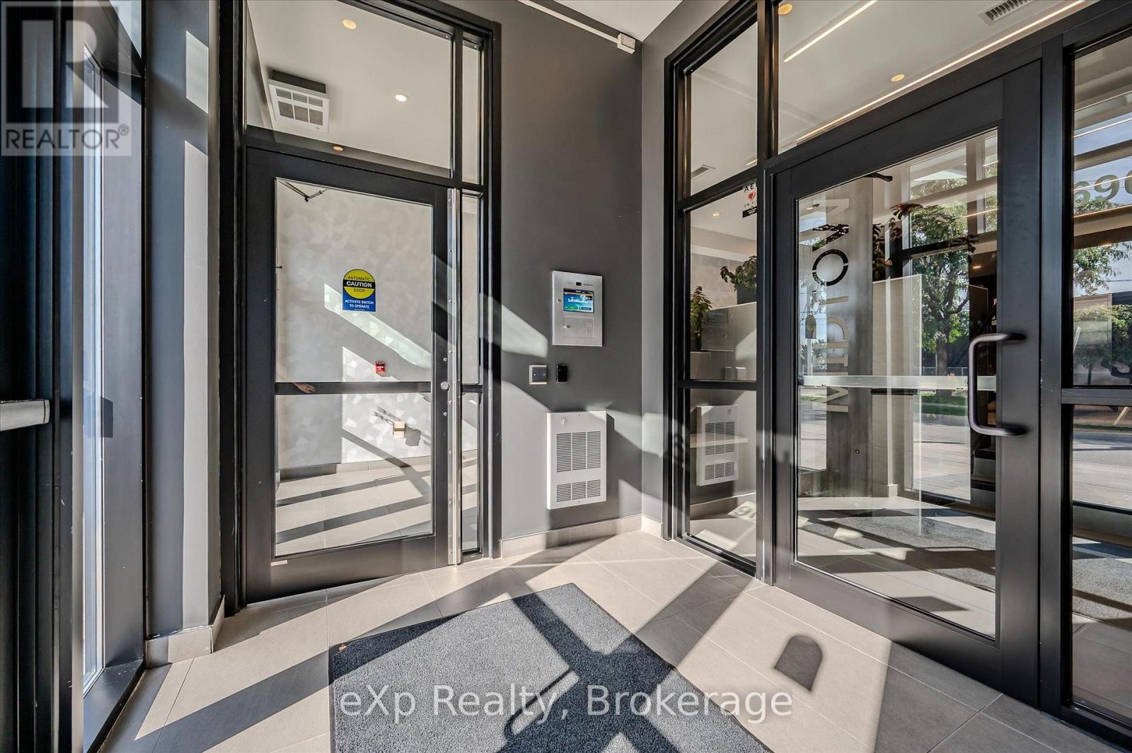 202 - 690 King Street W, Waterloo, Ontario  N2H 5L8 - Photo 4 - X13020376