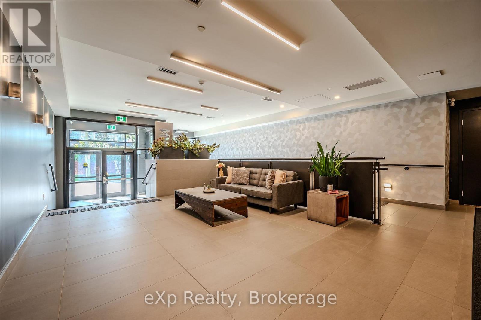 202 - 690 King Street W, Waterloo, Ontario  N2H 5L8 - Photo 7 - X13020376