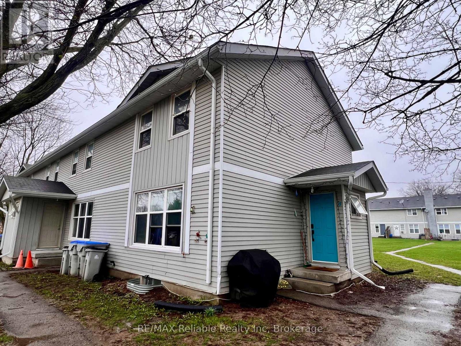 4 St. Charles Place, Huron East, Ontario  N0M 1L0 - Photo 3 - X13020412