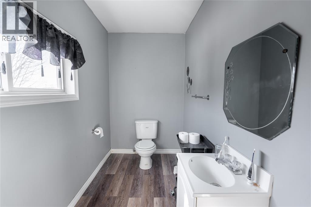 85 Main Street, Wallaceburg, Ontario  N8A 2G7 - Photo 19 - 26004619