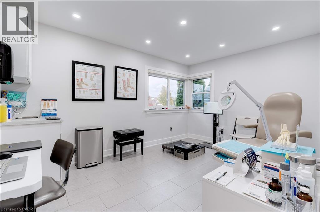 2409 Walker's Line, Burlington, Ontario  L7M 4K1 - Photo 11 - 40822449