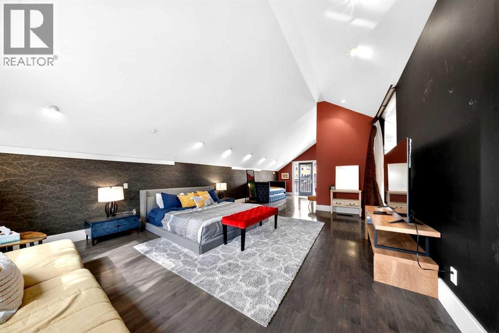 714 7 Avenue NE, Calgary, Alberta